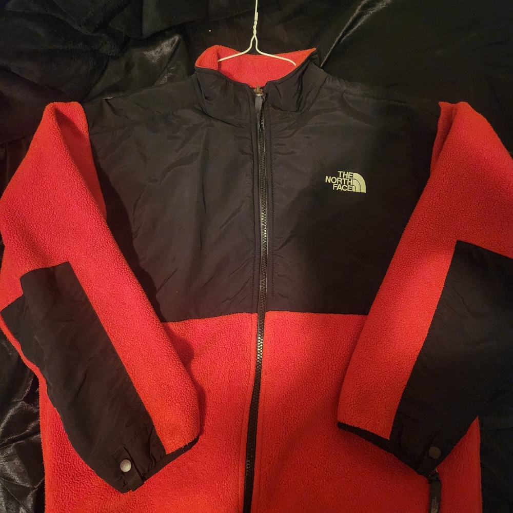 The North Face YOUTH Red and Black FLEECE Sweater